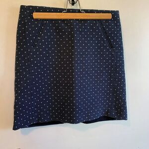 Loft A line skirt, navy with white polka dots, sz 4, EUC,  short, sassy,